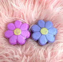 Load image into Gallery viewer, Petals