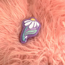 Load image into Gallery viewer, Daisy