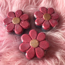 Load image into Gallery viewer, Petals