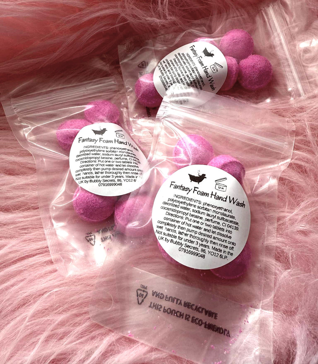 Foaming hand wash tablets